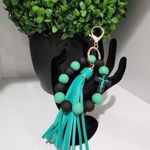 NWT Black & Green Faith 'Jesus' Keyring Tassel Beaded Bracelet